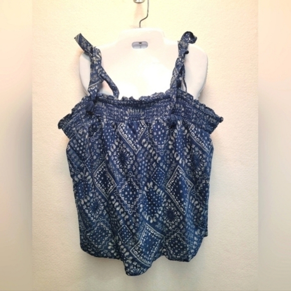 Bundle Of 5 Womens XL Tops 1 NWT 3 NWOT 1 USED - Loft, Old Navy  Lush, Rain - Picture 4 of 6